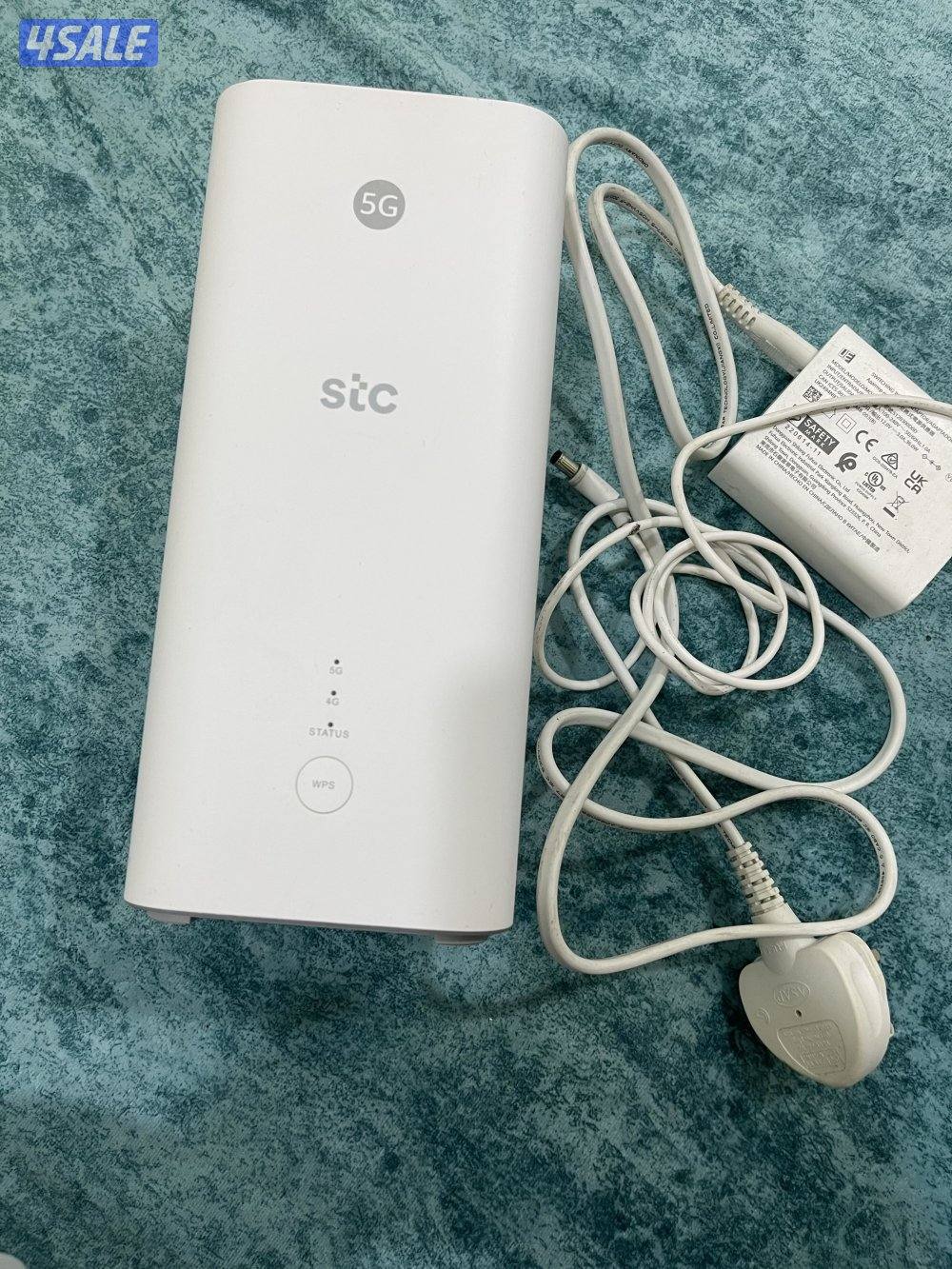 راوتر ثابت برو4 ثابت نظيف وشغال تمام 5g مع الشحن الاصلي5