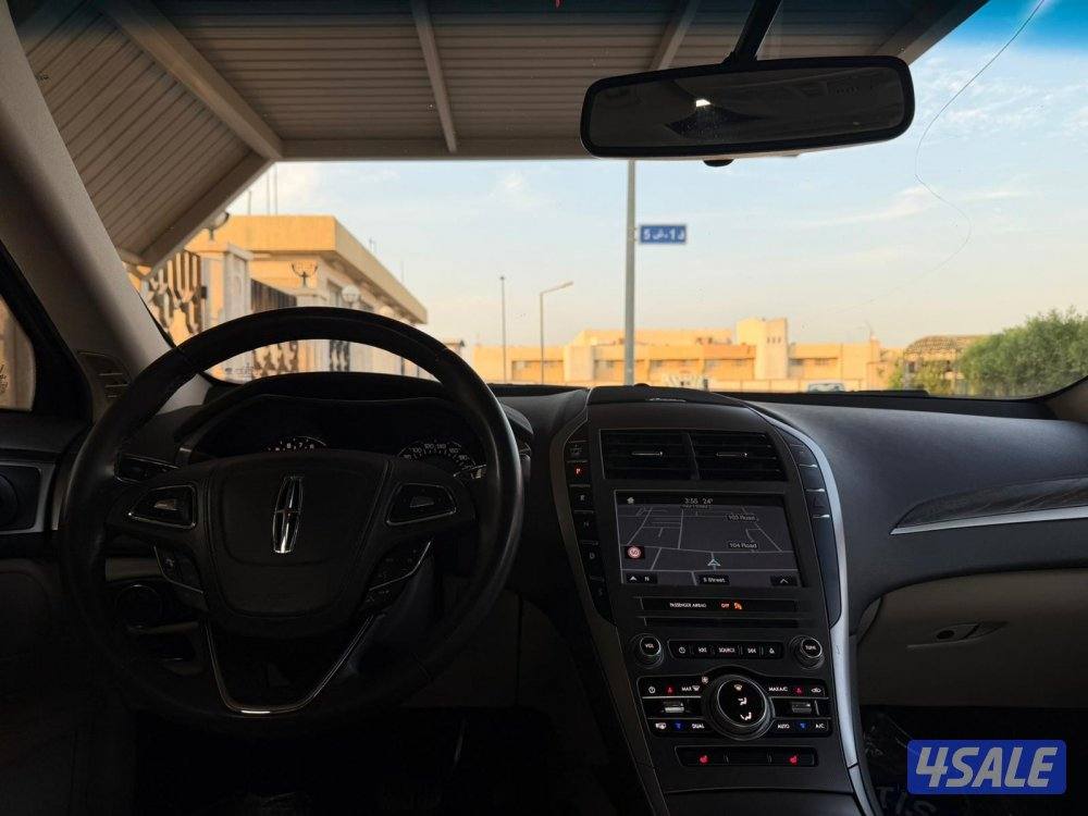 لنكولن MKZ موديل 20189