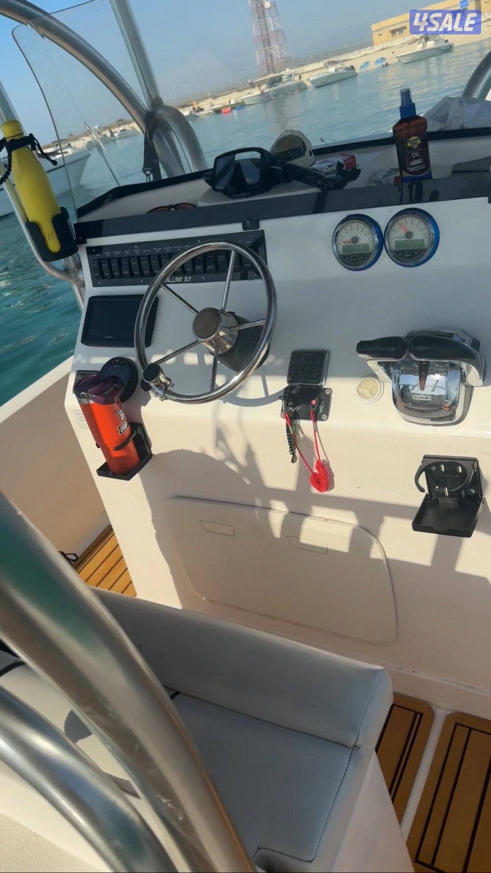 للبيع المهلب 32 قدم موديل 2013 مكاين x2/300 فور استروك5