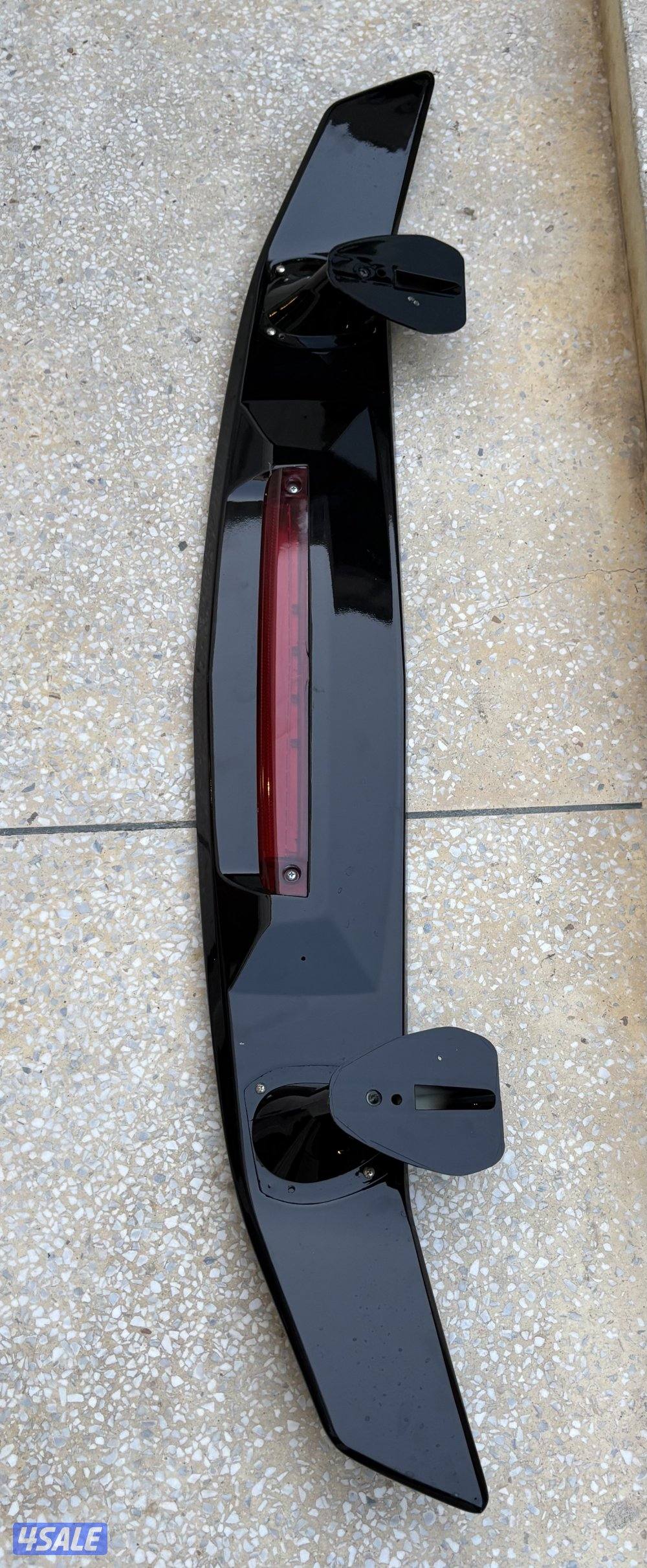 للبيع حماية دعامية   جمني وللبيع جناح يركب لجميع السيارات بسعر 18 دينا2