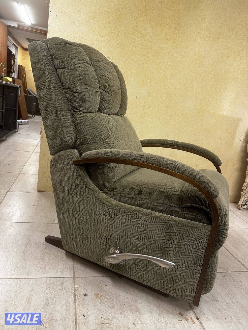 للبيع كرسي استرخاء ليزي بوي الأصلي3