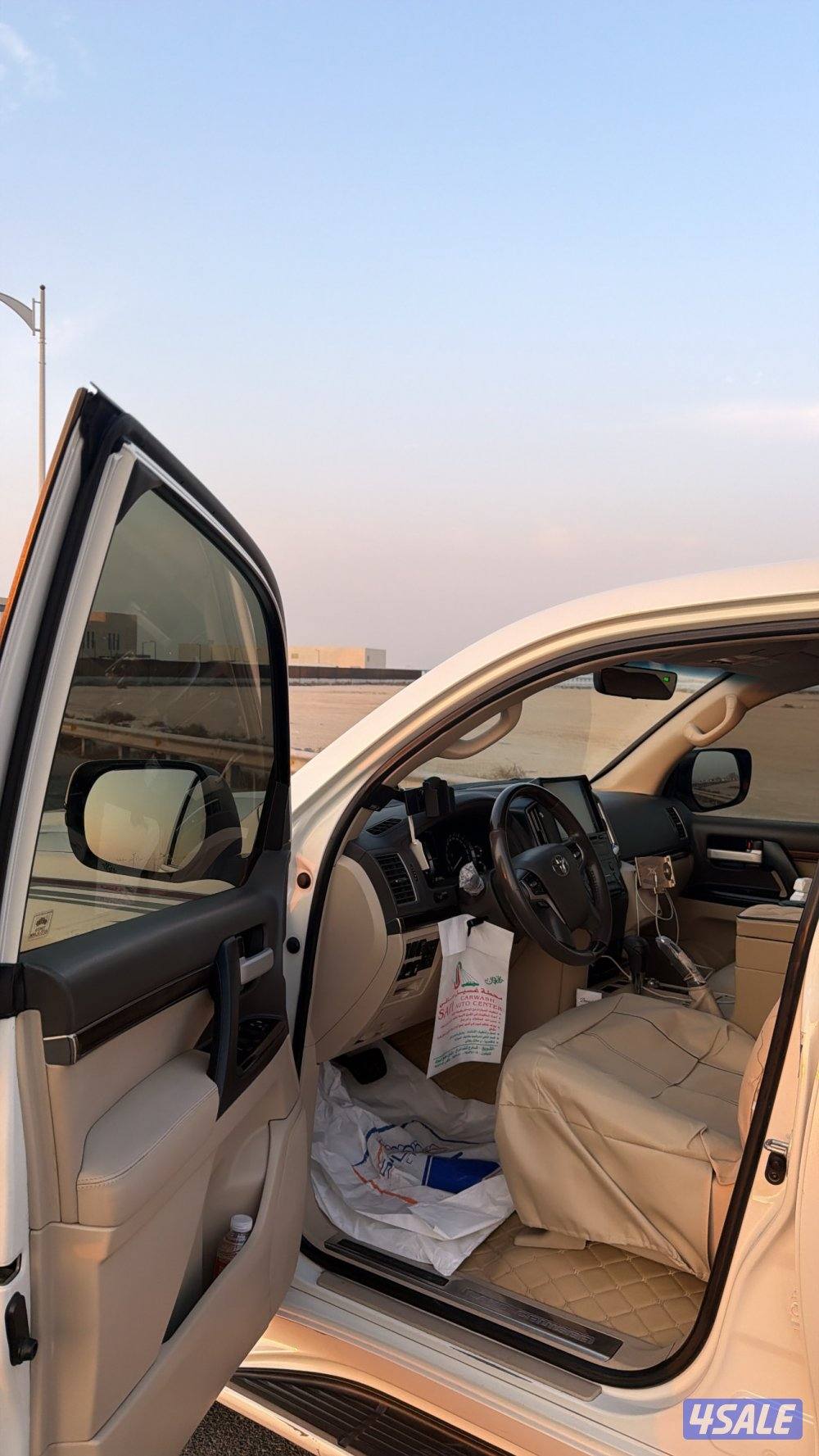 لاند كروزر قراند تورنق 2020 GXR10