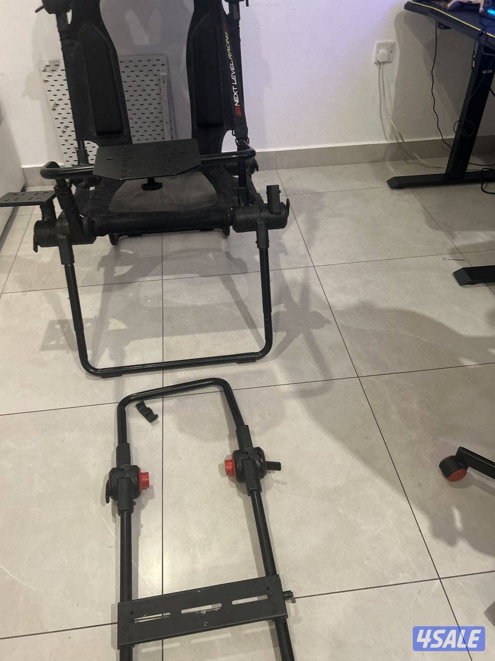 للبيع كرسي كامل1