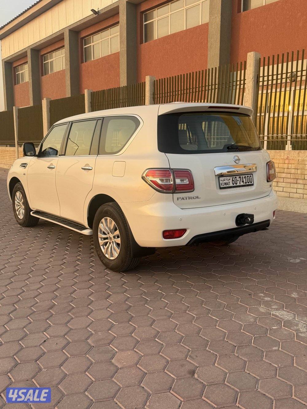 للبيع باترول 2015 ماشي 217 الف شرط النظافه4