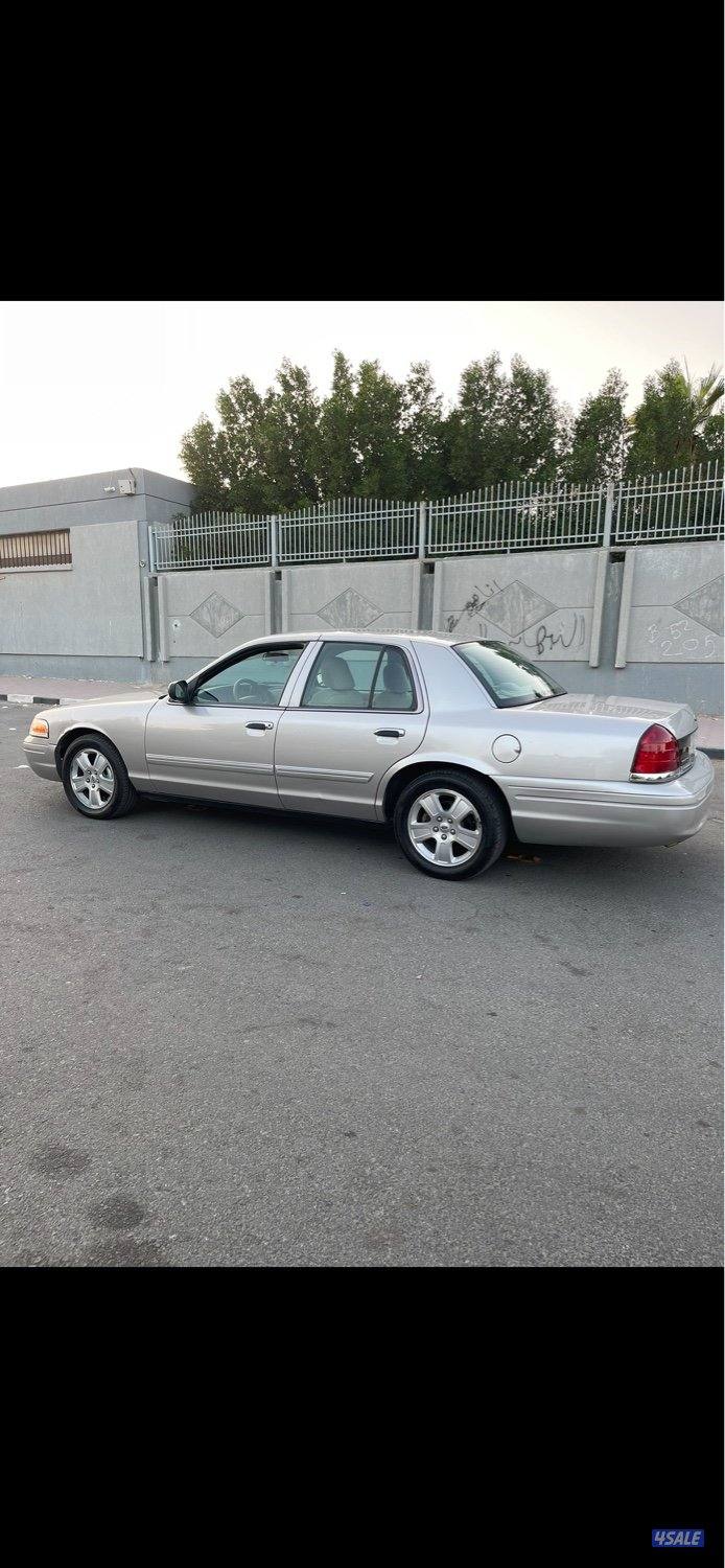 للبيع فورد فكتوريا موديل 20102