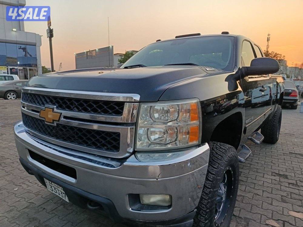 وانيت شفر سلفرادو2500HD باب ونص 2012الغانم دبل جير مرفع رنجات تواير0