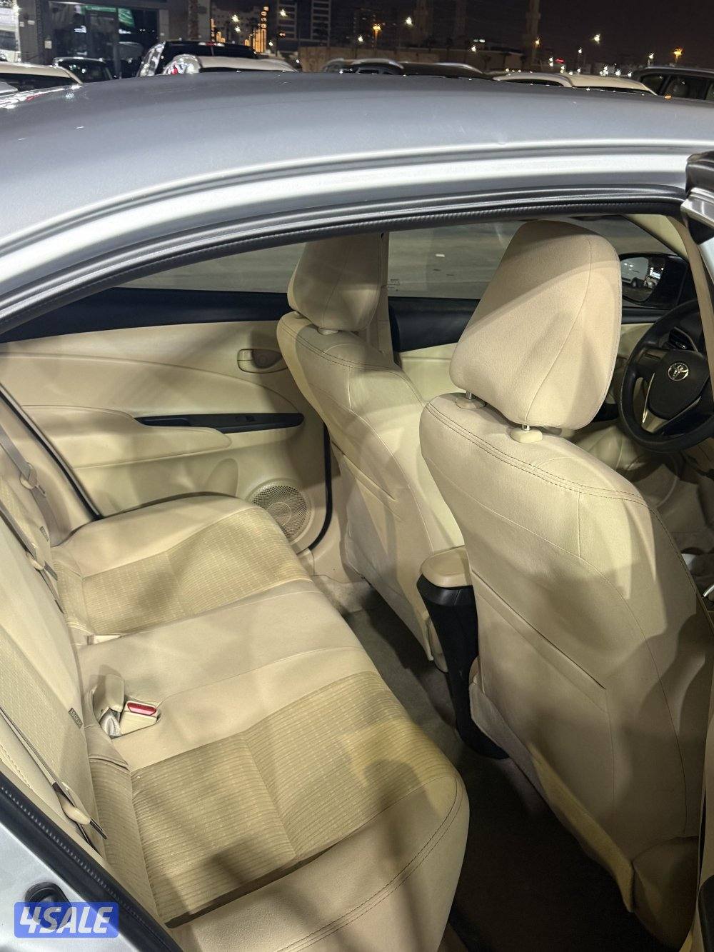 للبيع ياريس20204