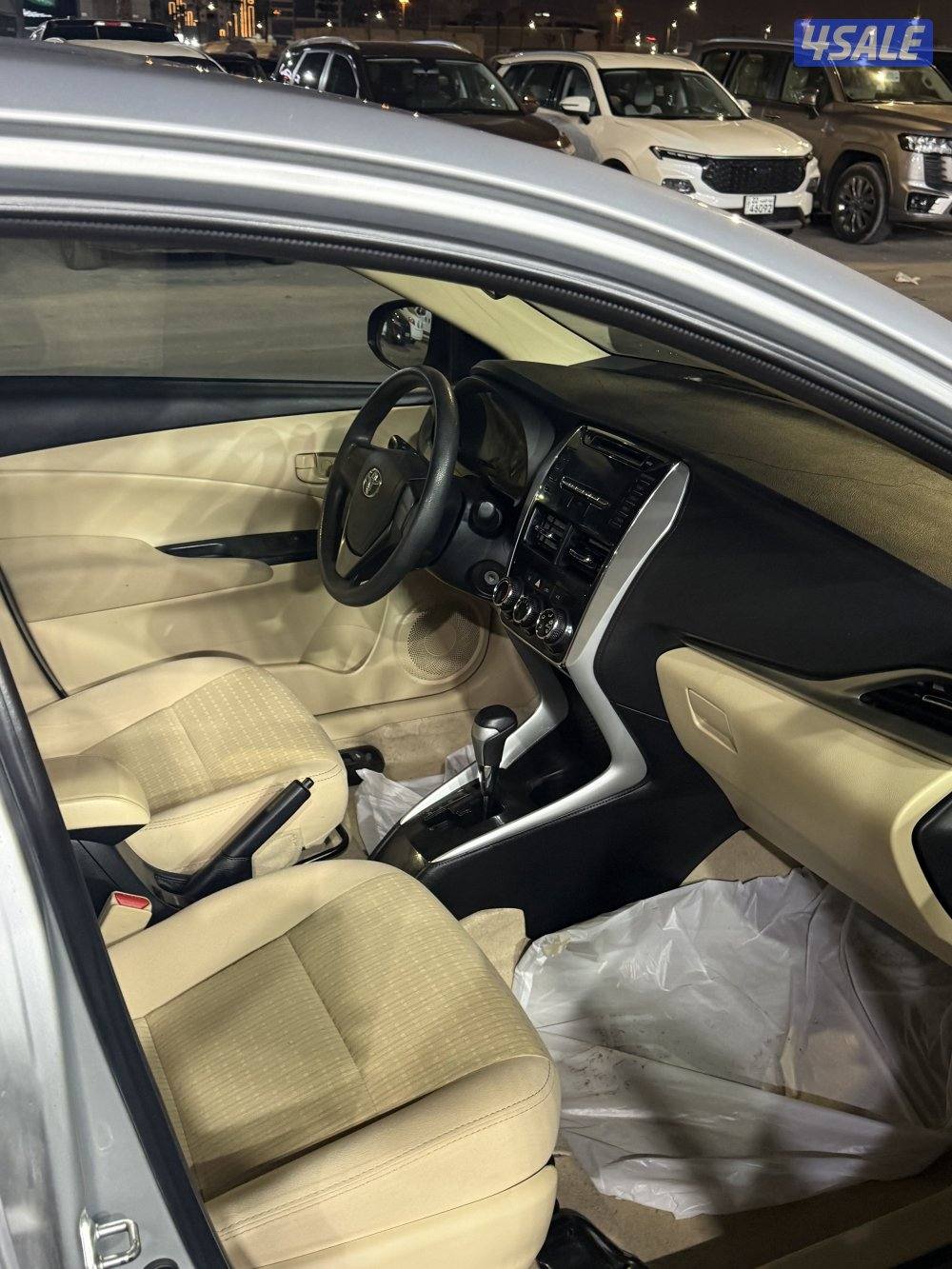 للبيع ياريس20205