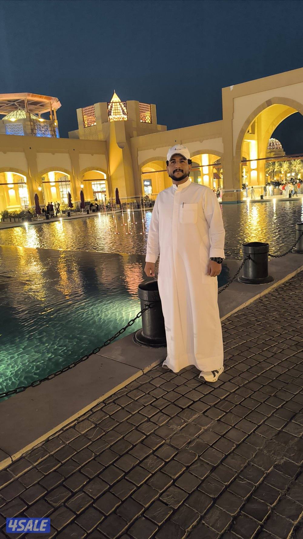 شاب من جنوب اليمن يبحث عن وظيفه1