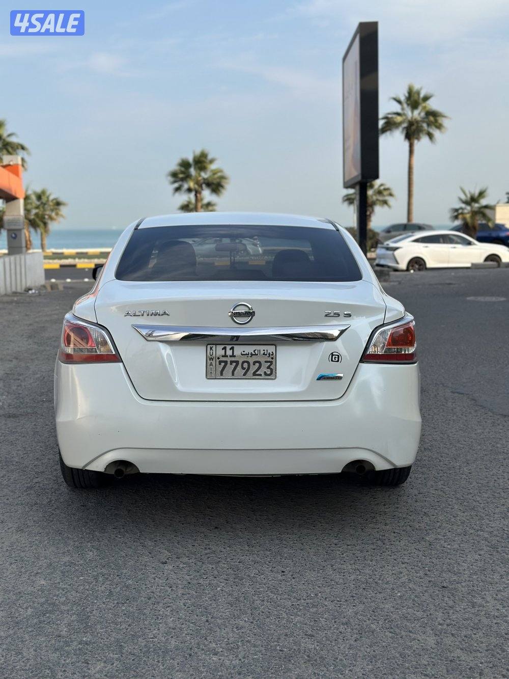 Altima 2013 نظيف3