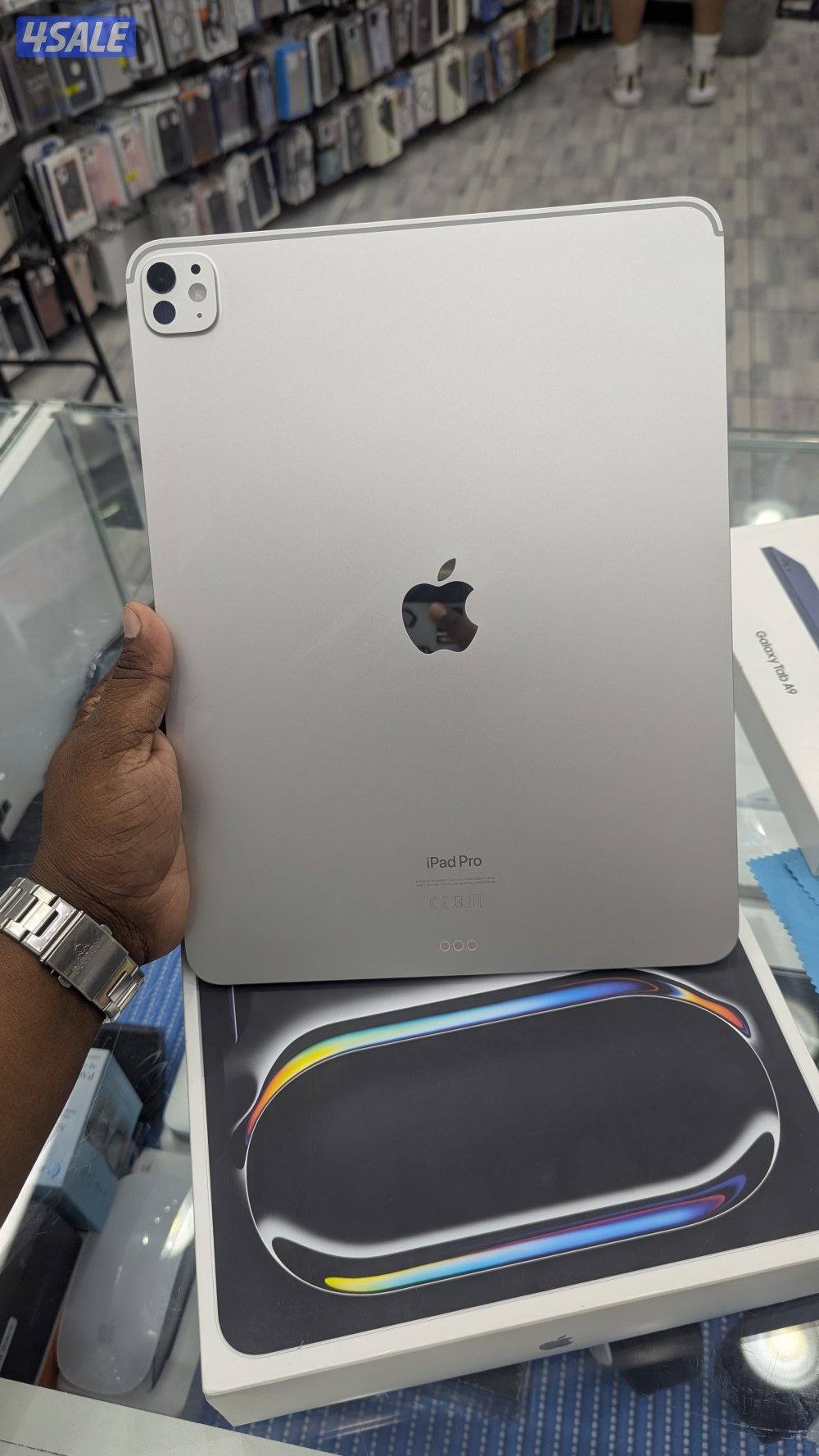 Apple iPad Pro 13 inch M40