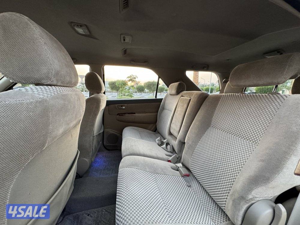 فورتنر V4 موديل 2013 عداد 188 بحاله ممتازه جدا7