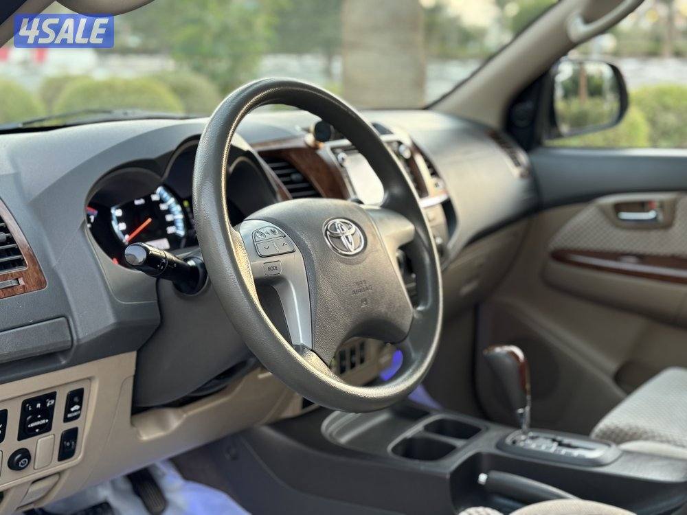 فورتنر V4 موديل 2013 عداد 188 بحاله ممتازه جدا14