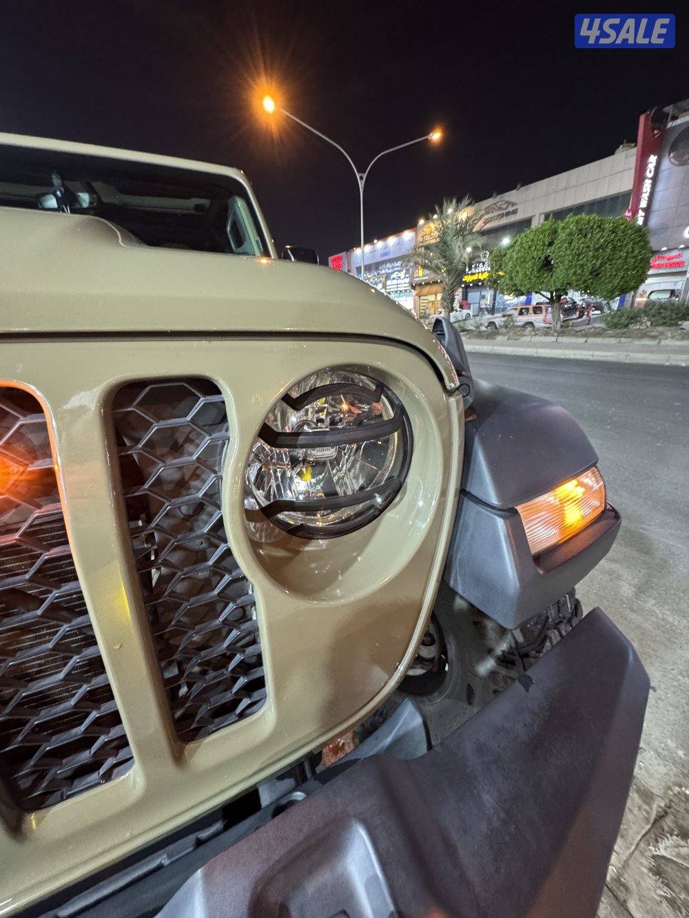 للبيع  جيب قلادييتور ٢٠٢٠11