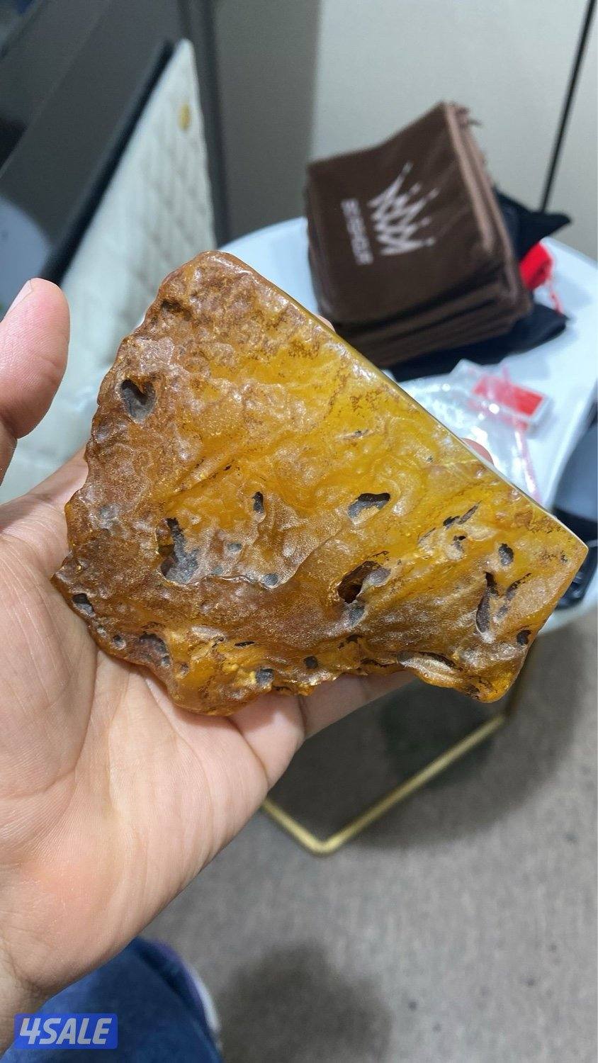 للبيع حجر كهرب 194 جرام1