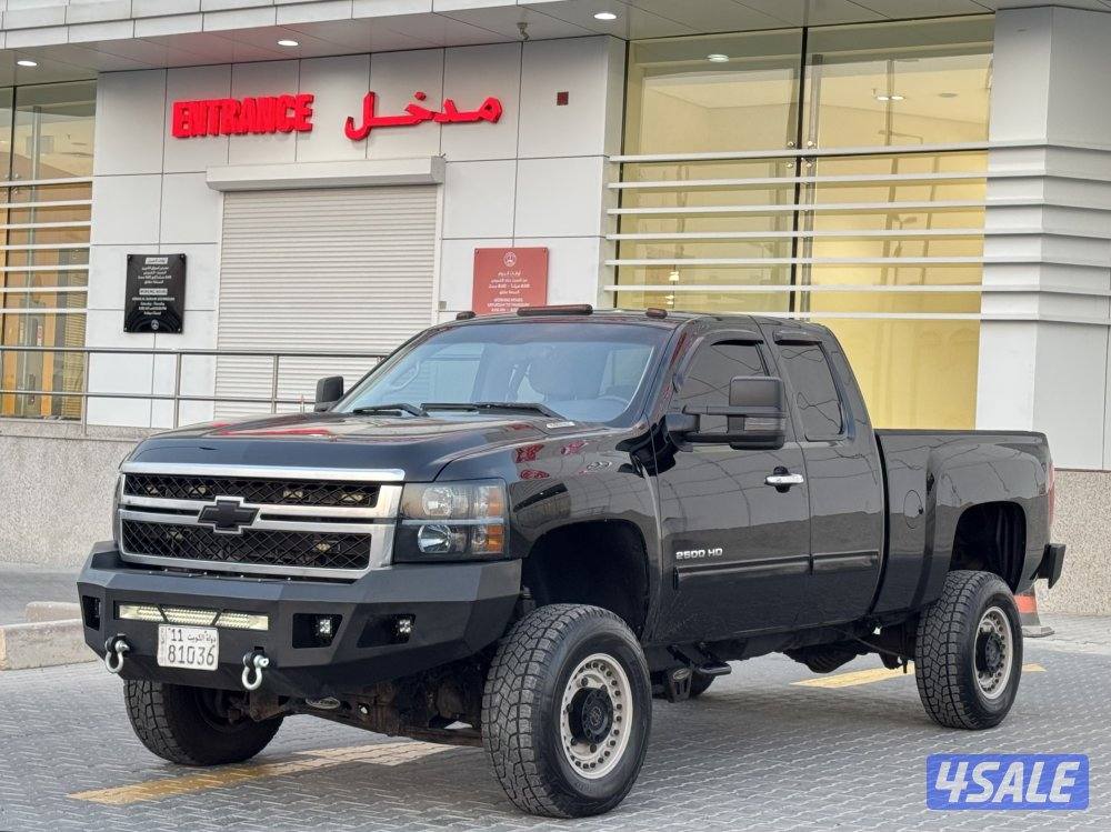 للبيع سلفرادو HD2500 موديل 20112