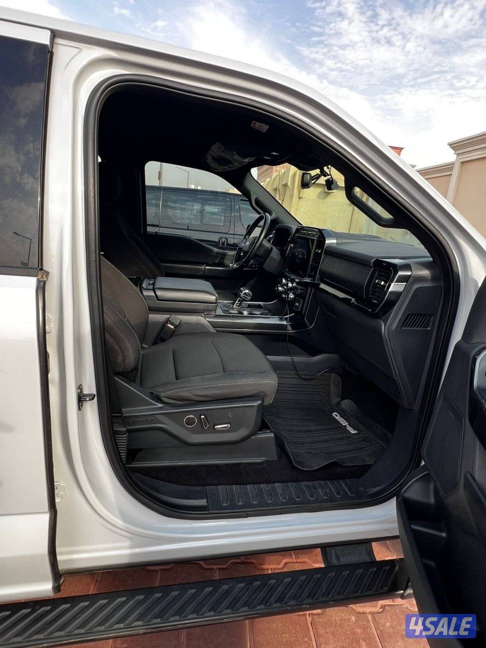 Ford F-150 FX4 / XLT6