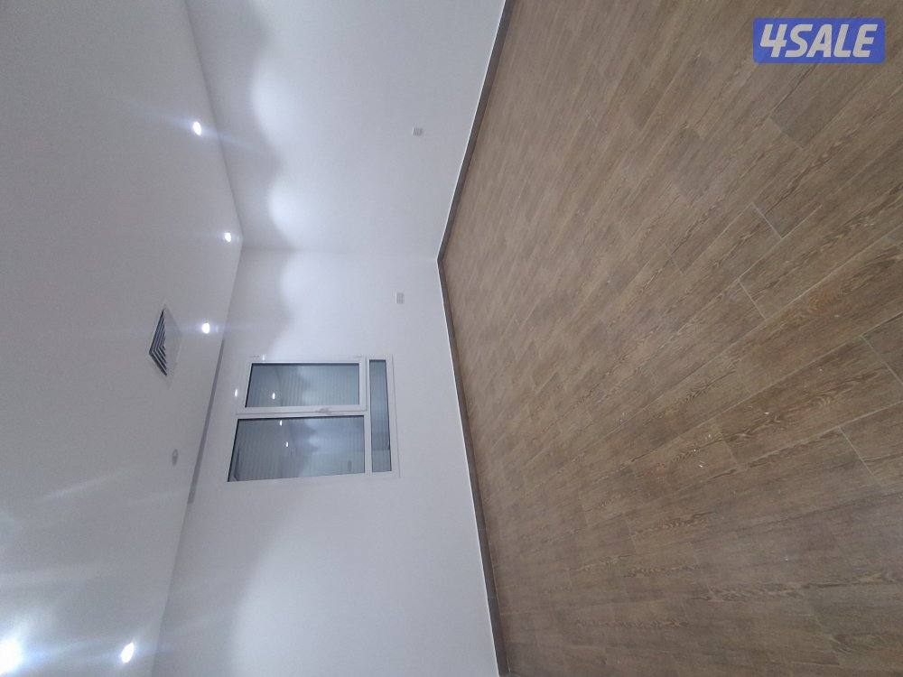 للايجار شقة ممتازة تشطيب سوبرديلوكس مساحة كبيرة في ابو حليفة4