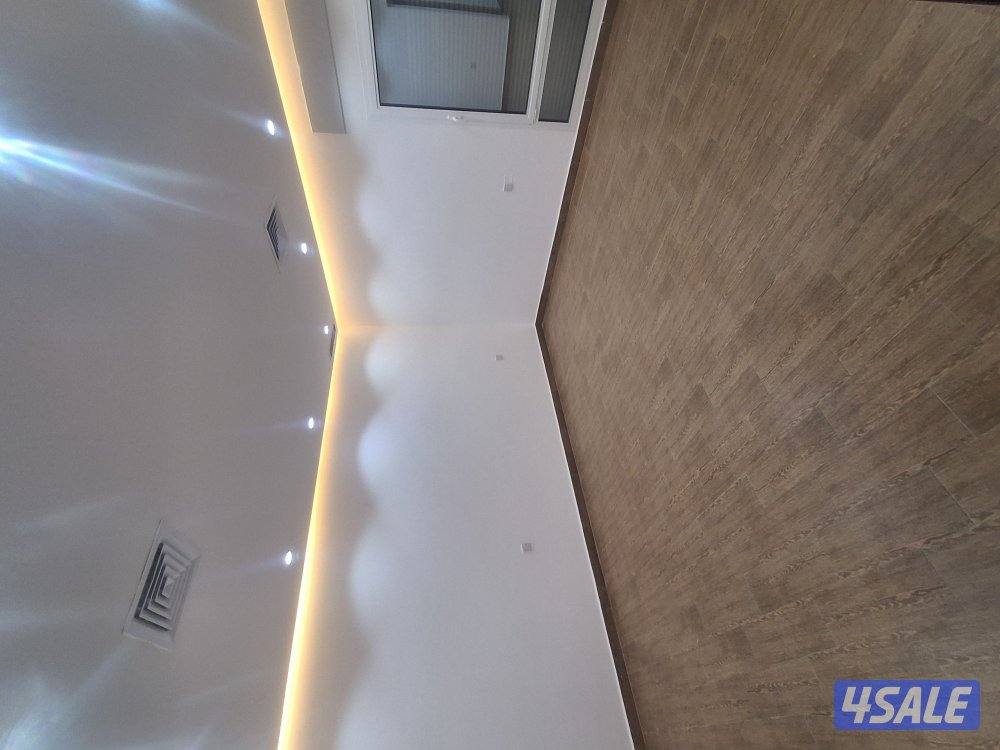 للايجار شقة ممتازة تشطيب سوبرديلوكس مساحة كبيرة في ابو حليفة6