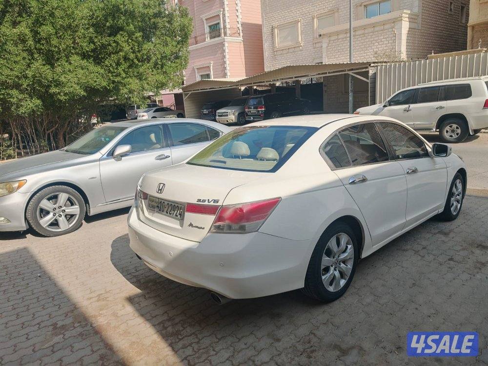 للبيع هوندا اكورد مديل 2010 شرط الفحص2