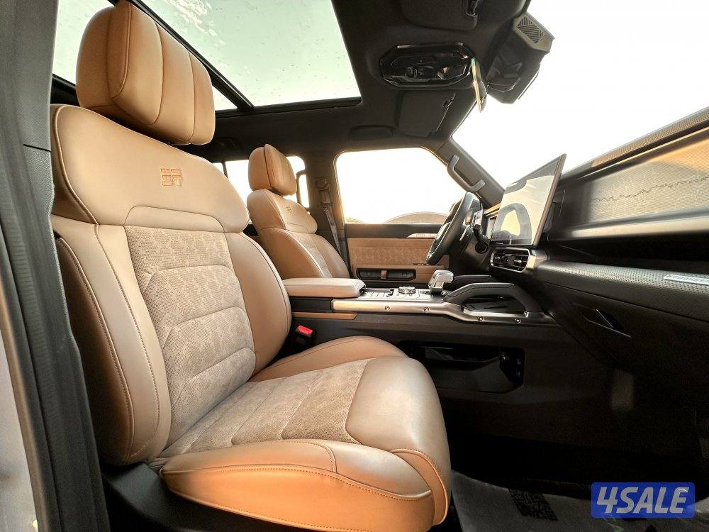 معرض القمة🚩9