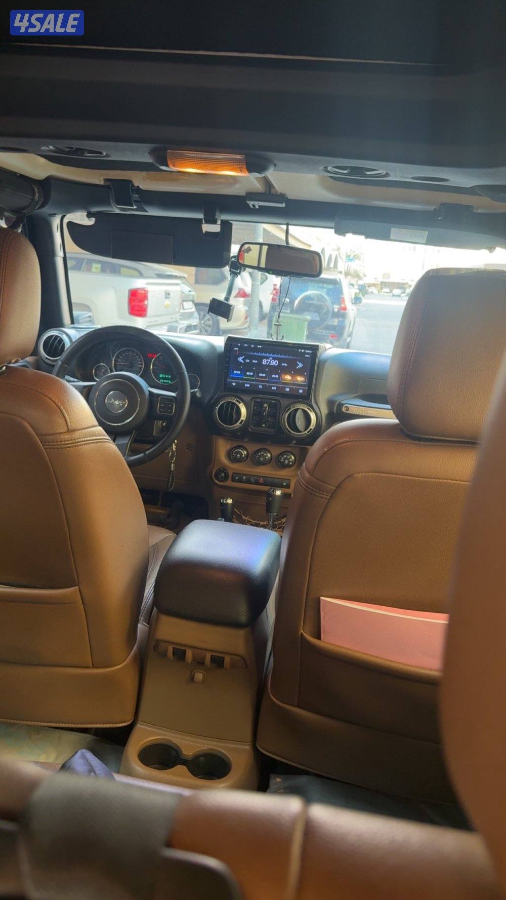 للبيع رانجلر صحارى 2015 ماشي 254 الف0