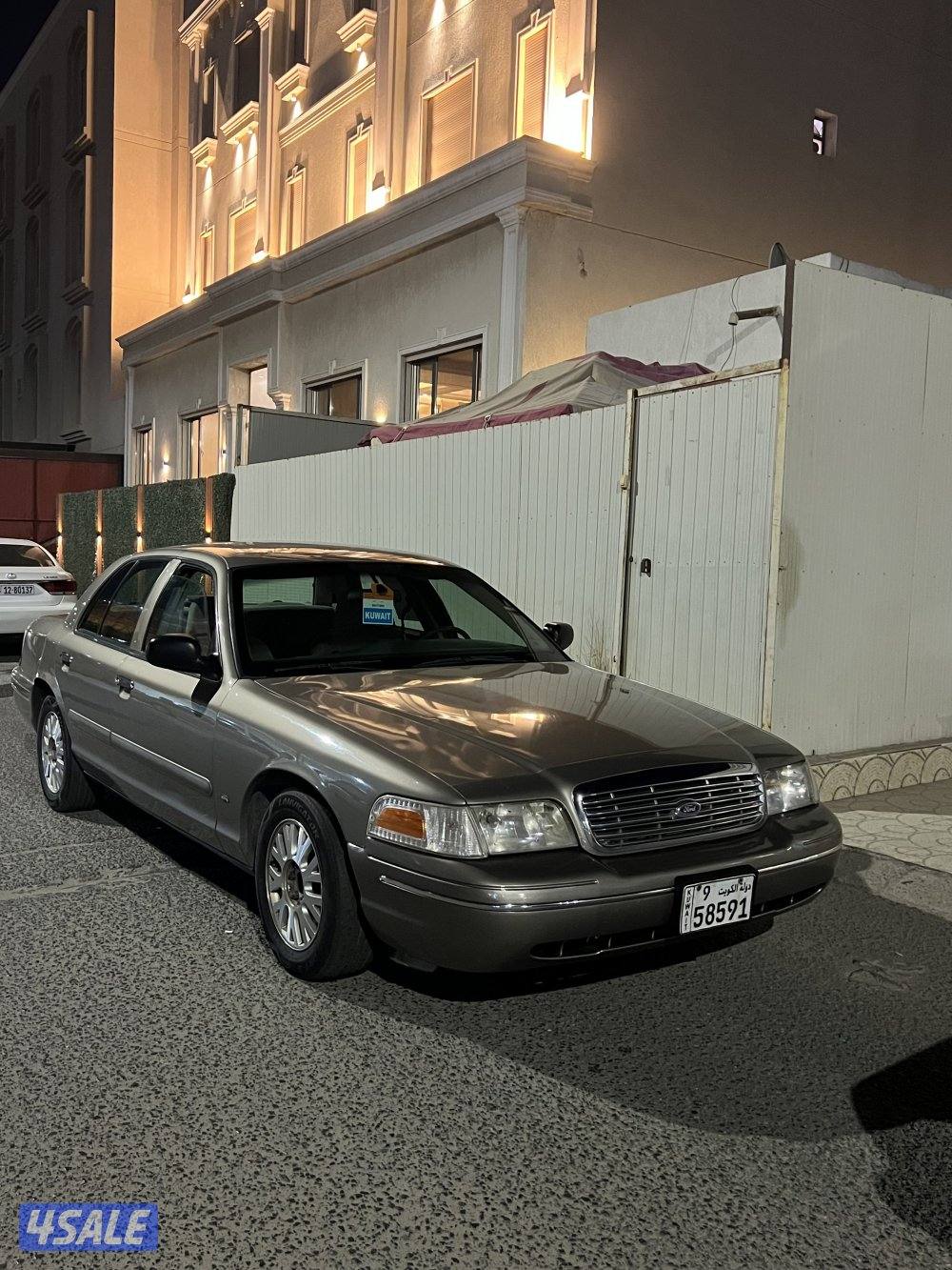 للبيع فورد موديل ٢٠٠٣ شرط الفحص صبغ وكاله ممشى الموتر ٣٥٠3