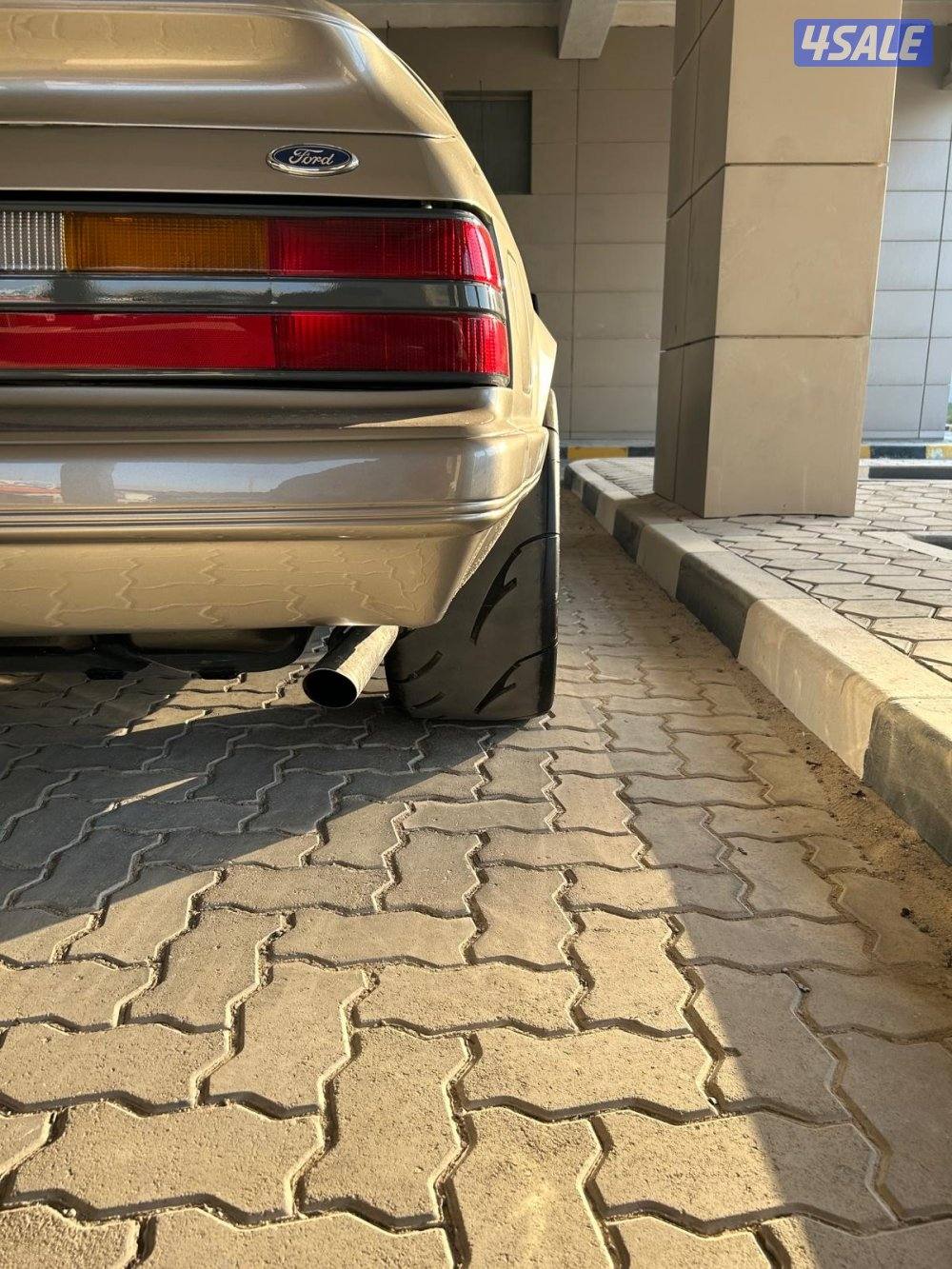 ١٩٨٦موستنق0