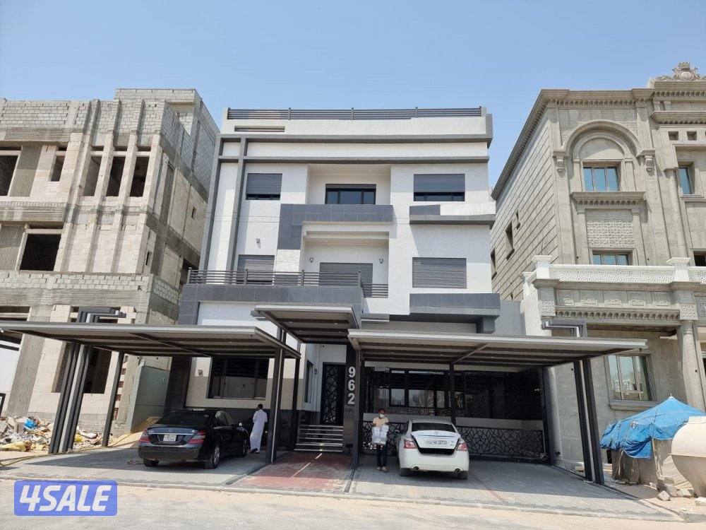 للبيع فيلا موقع في غرب عبدالله المبارك0