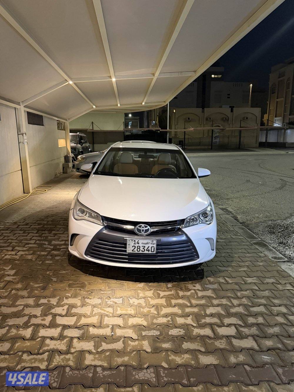 للبيع كامري 20164
