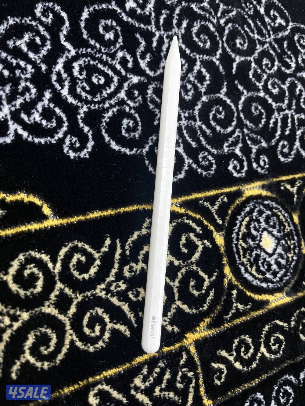 قلم ايباد ابل اصلي الجيل الثاني نظيف وشغال تمام يشتغل ايباد برو واير0