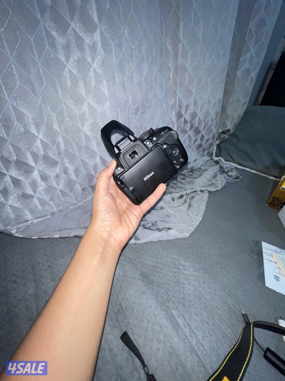 Nikon D5200 Camera – Excellent5