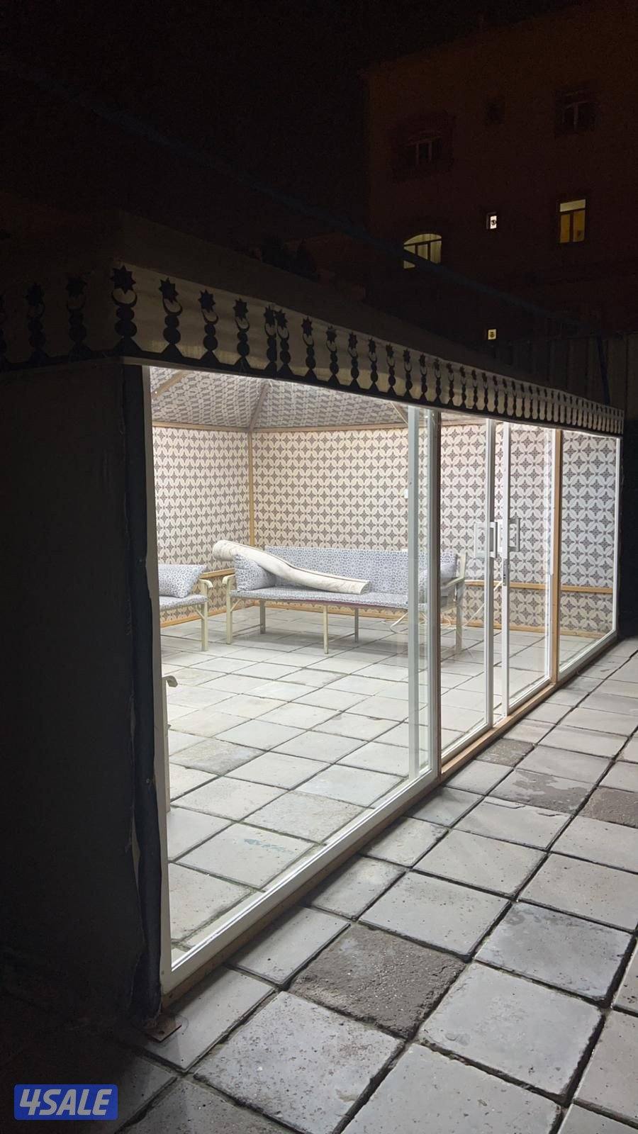 للبيع خيمة نضيفه 6ب 4 شرط الفك عليك0