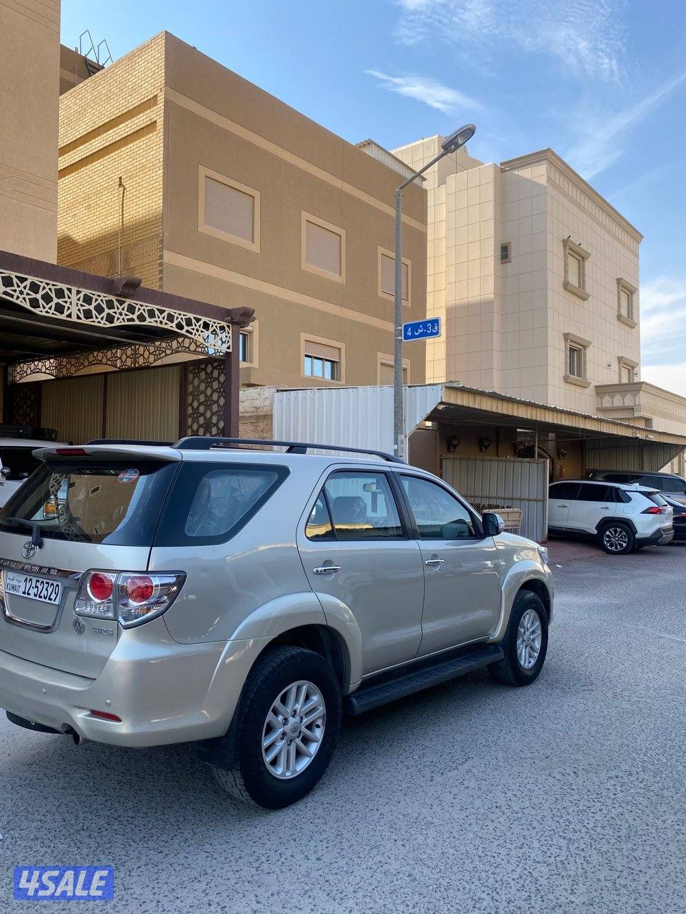 فورنتر موديل 2014 دبل قير 6 سلندر0