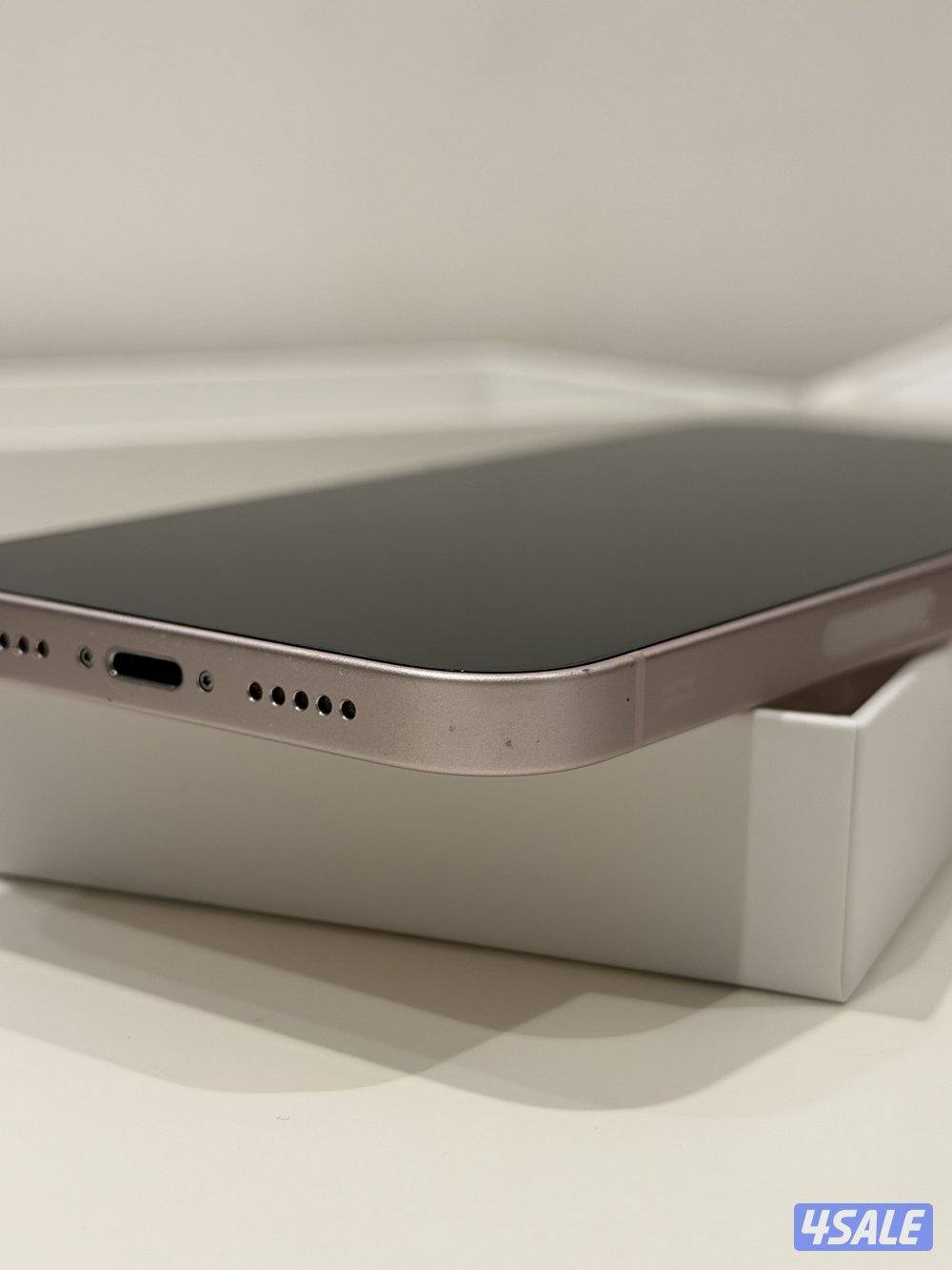 ايفون ١٣ الوردي 265gb المالك الأول5