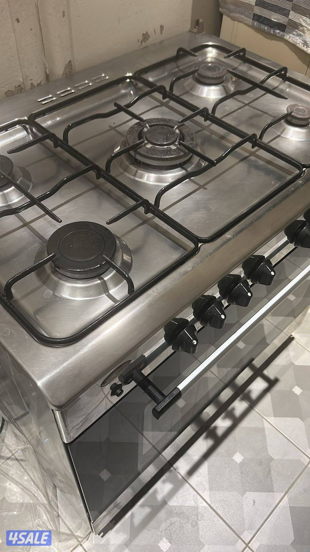 فرن مستعمل حالة جيدة.2