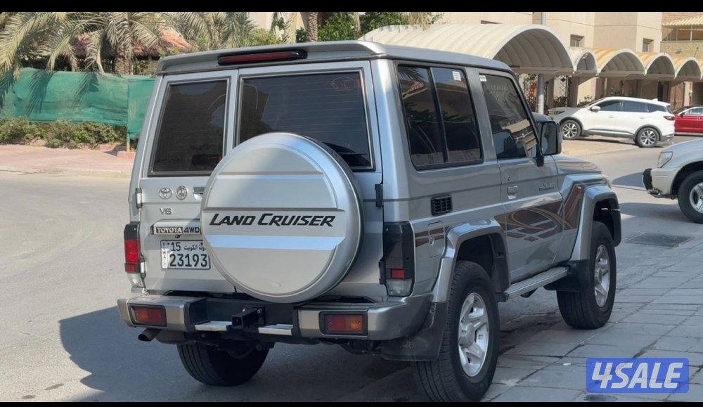 جيب ربع تيوتا0