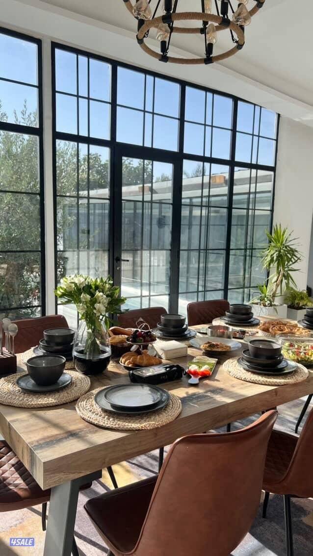 متوفره استراحة فخمه في كبد مكانها قريب.1