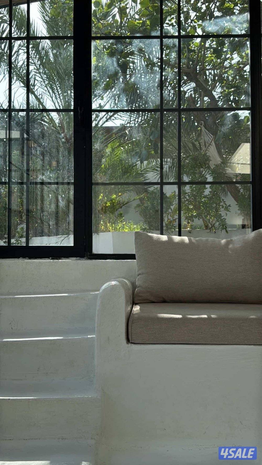 متوفره استراحة فخمه في كبد مكانها قريب.8