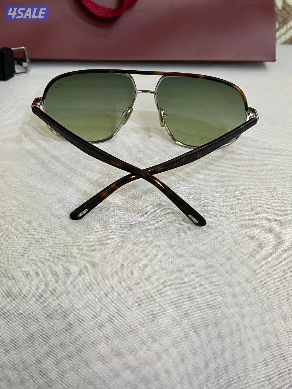 البيع جمله نظارتين وساعه اصليين3