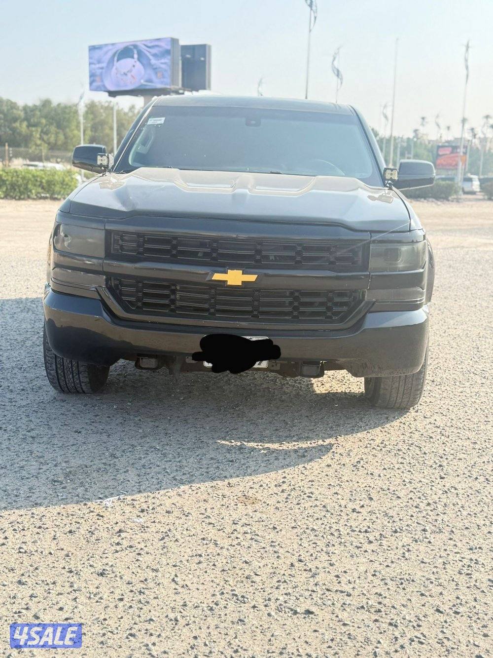 للبيع وانيت سلفرادو 20160