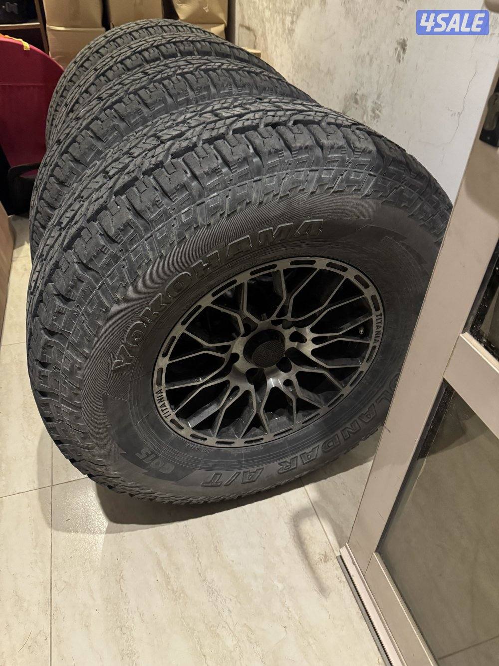 تواير يوكوهاما ورنقات تيتان1