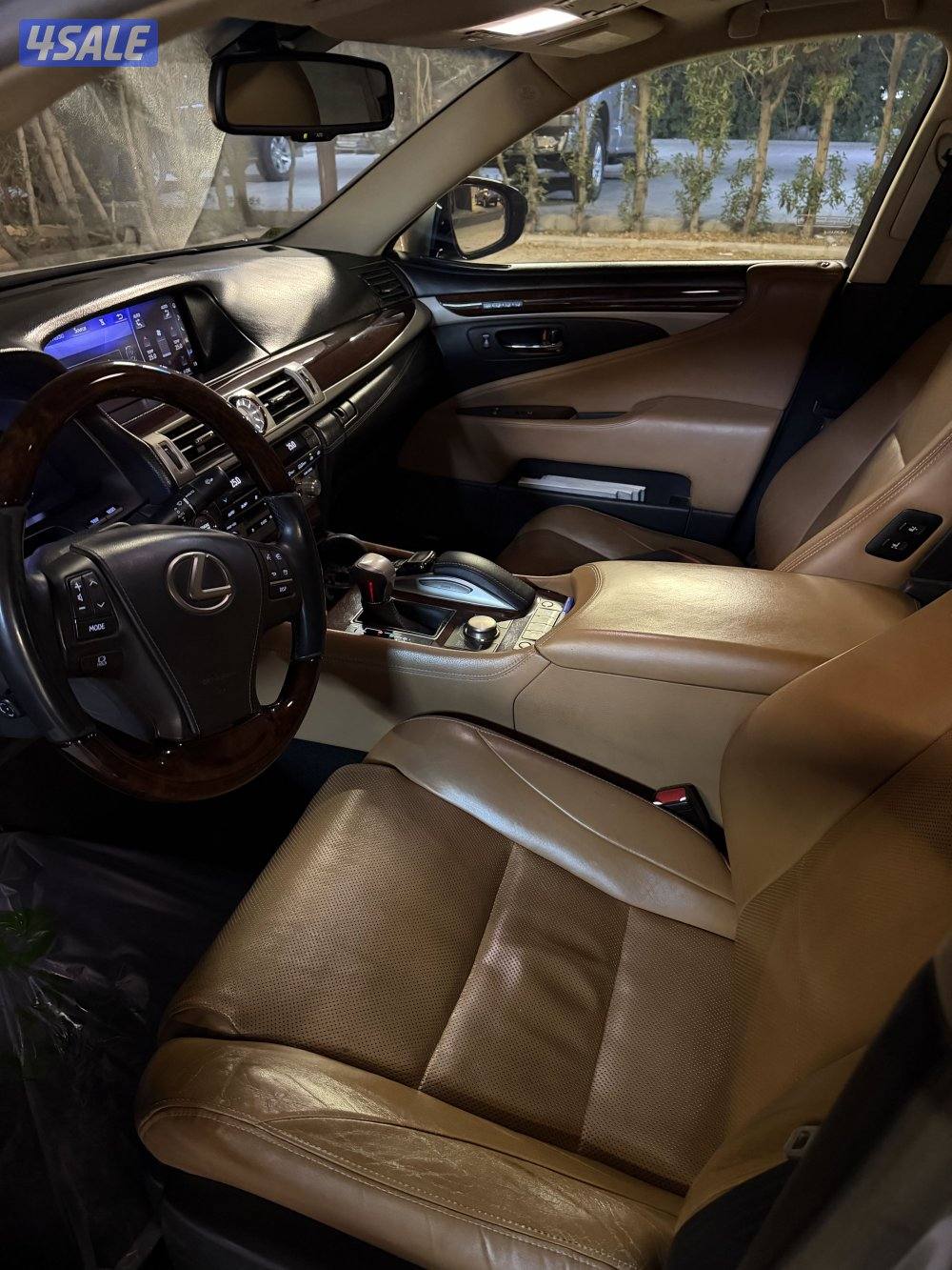 لكزس Ls 460 موديل ٢٠١٦ داخلية تان6