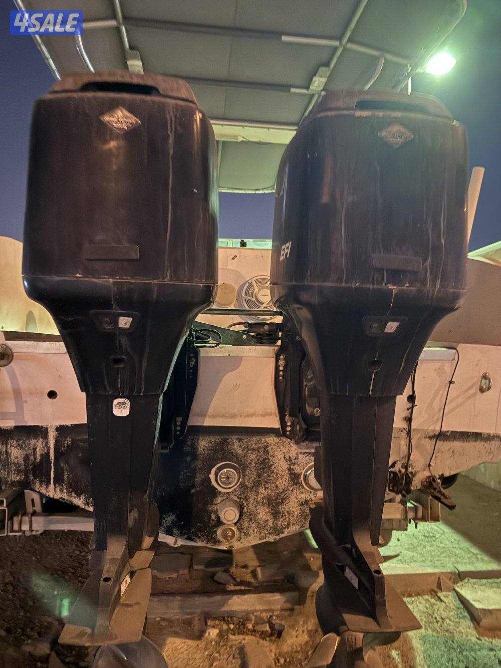 للبيع مكاين ميركوري 200 efi0