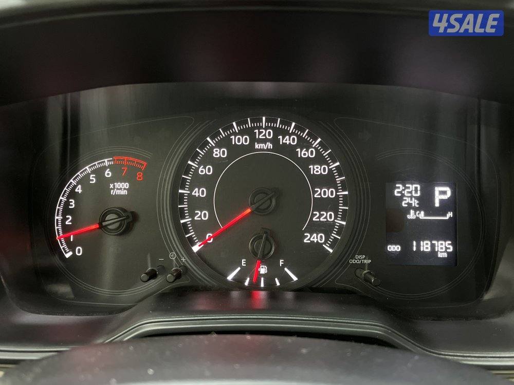 TOYOTA COROLLA 22F04T-L_U4