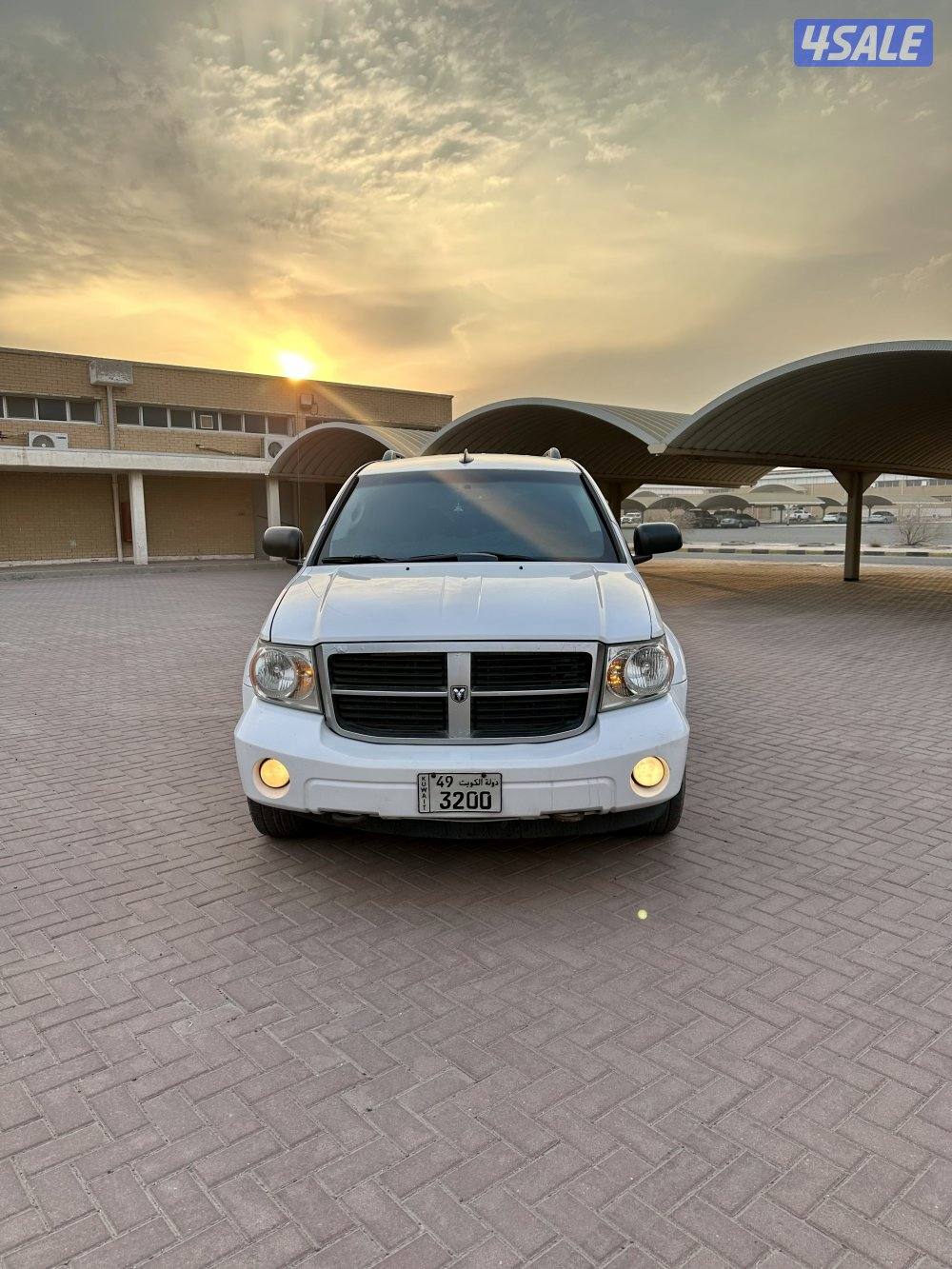 بيعه سريعه جيب دودج دورانجو 2009 نظيف وبحالة فوق الممتازة0