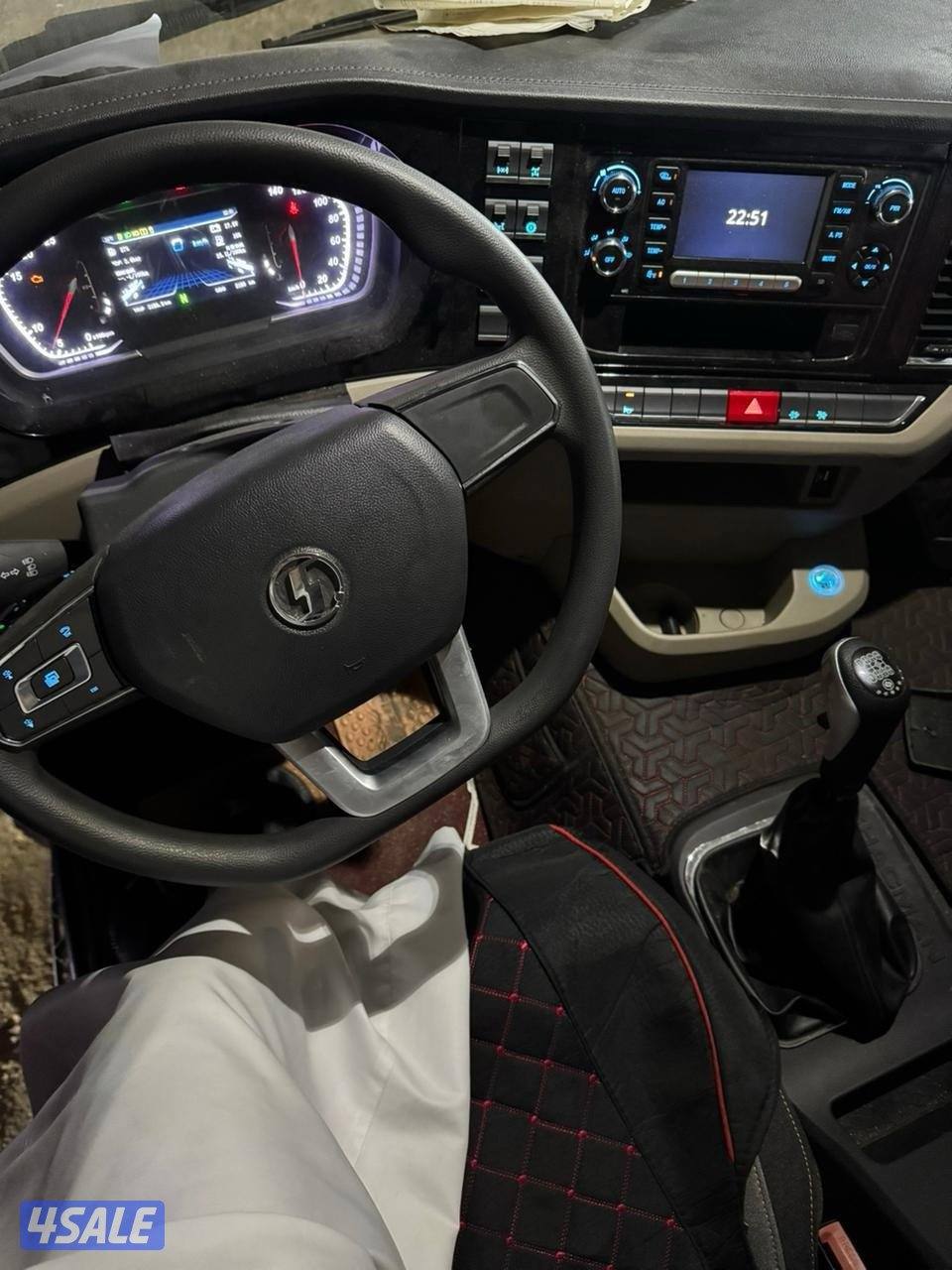 للبيع قلاب شاك مان13