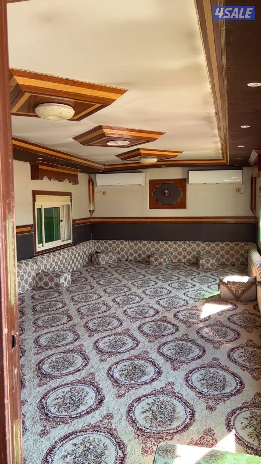 مخيم مكون من شاليه 17 متر مكون  من دوانيه 2 غرفه حمام مغاسل.  بيت شعر7