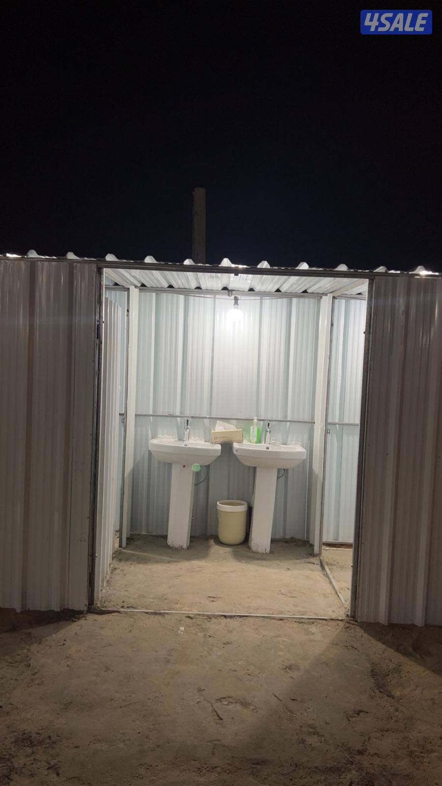 مخيم مكون من شاليه 17 متر مكون  من دوانيه 2 غرفه حمام مغاسل.  بيت شعر8