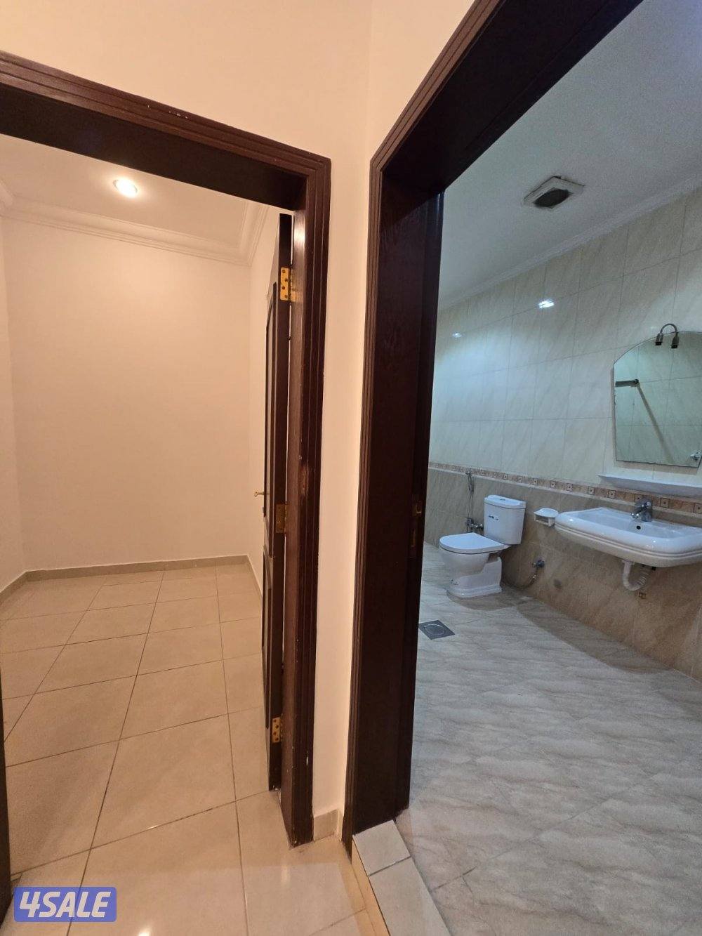 فرصه لاتعوض للإيجار دور كبير ومساحه كبيرة بسعر لايصدق3